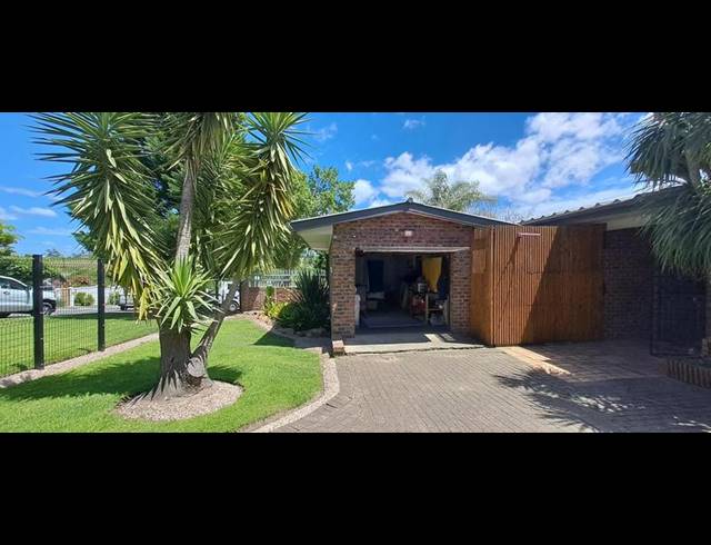 4 BEDROOM HOUSE FOR SALE IN DORMEHLS DRIFT